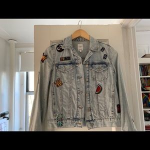 Super cool Zara patched denim jacket!